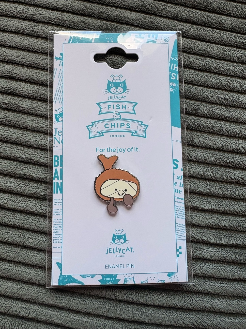Jellycat Fish & Chips Enamel Pin in Brown and Cream